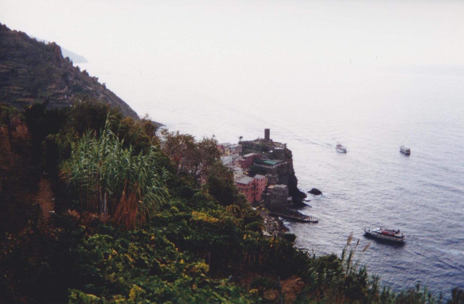 cinque terre hike status